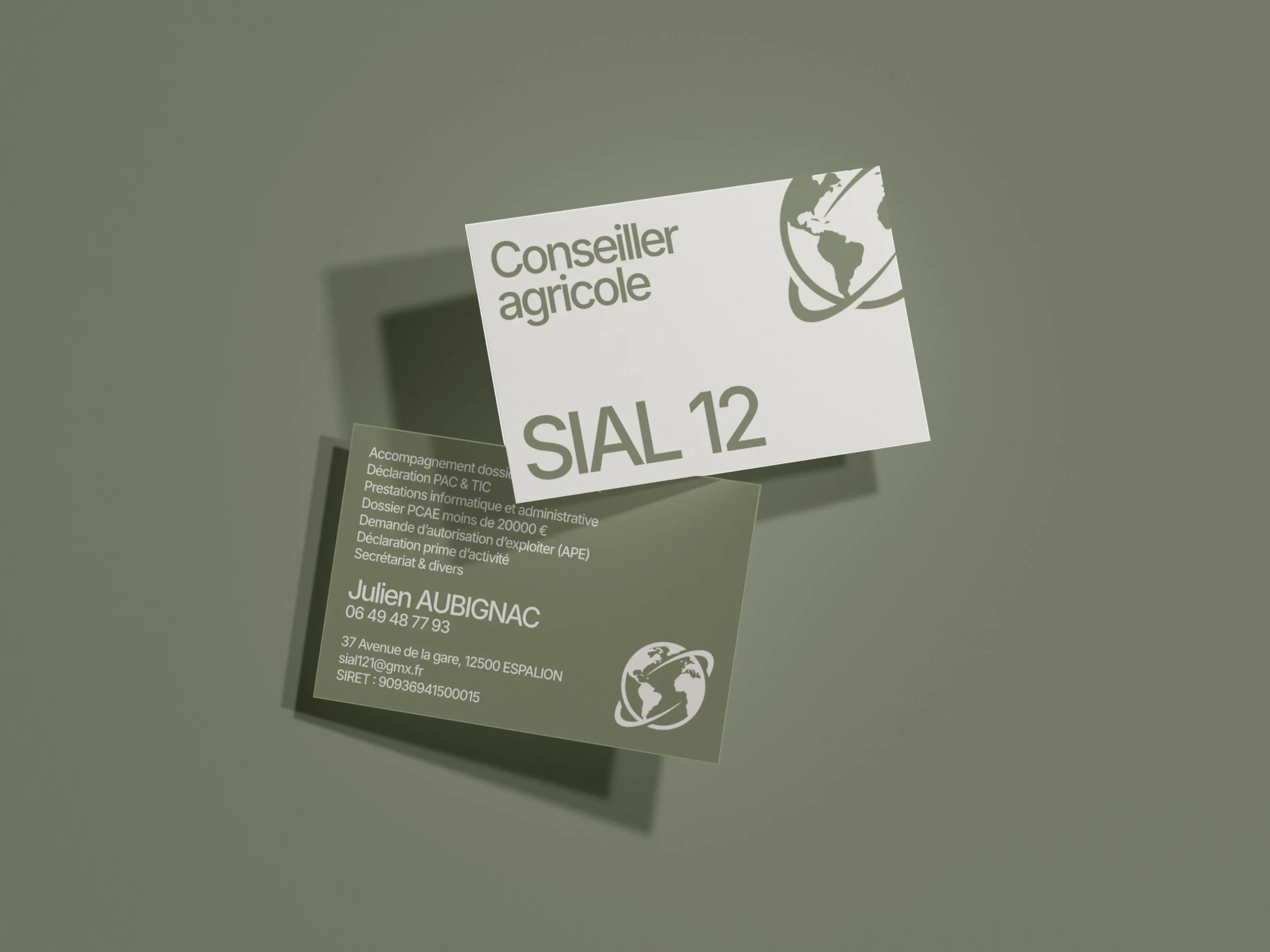 Cartes de visite SIAL 12 déclinant l’identité visuelle dans des tons verts.